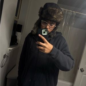 Meet your Posher, 𝓔𝓩𝓡𝓐